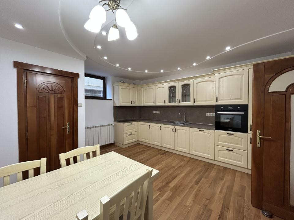 Vilă modernă în zona Centrală