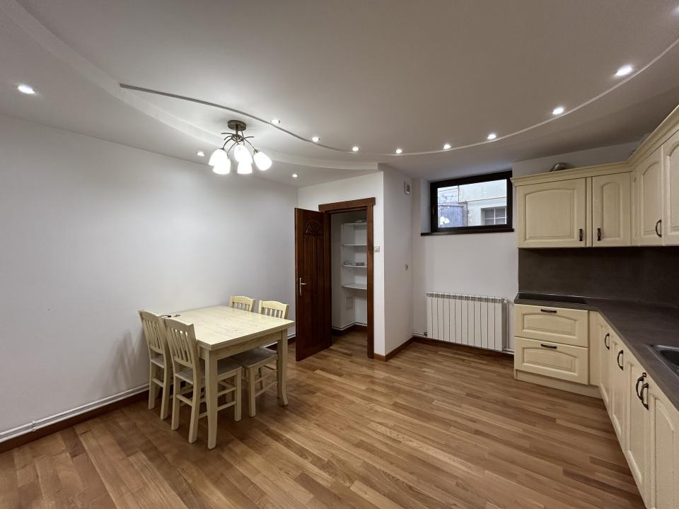 Vilă modernă în zona Centrală