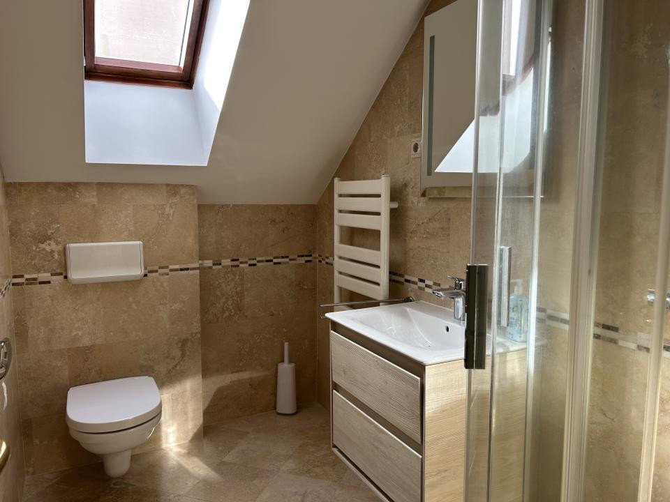 Vilă modernă în zona Centrală