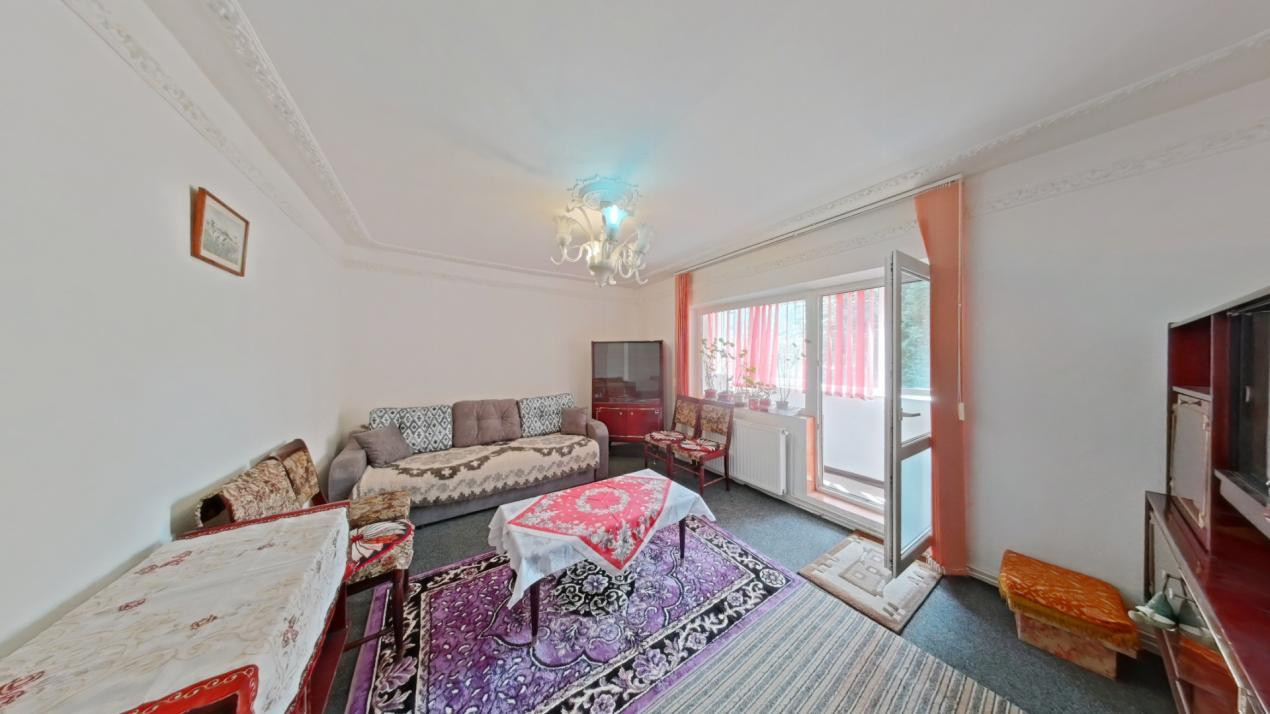 Apartament 2 camere, decomandat, cartier Noua