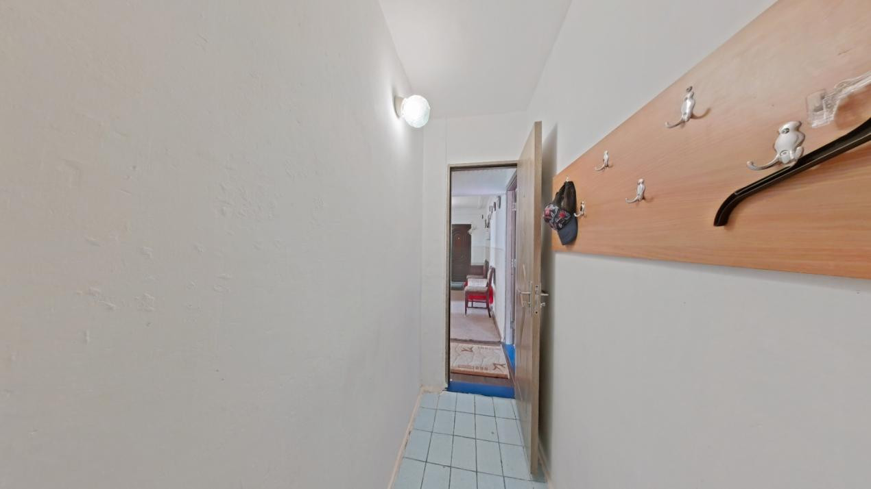 Apartament 2 camere, decomandat, cartier Noua