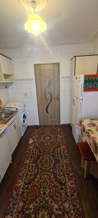 Apartament 2 camere, decomandat, cartier Noua