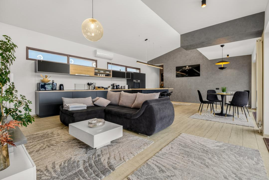 Închiriere casa modernă cu 3 camere, teren 1450 mp - zona Stupini, Brasov