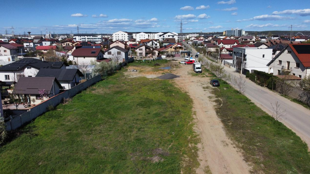 Teren intravilan premium, suprafata generoasa-ZONA DAMILA