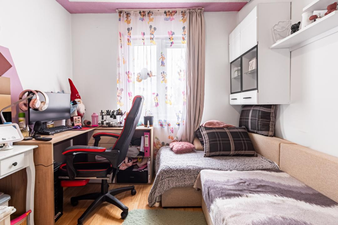Vânzare apartament cu 2 camere, semidecomandat, zona Florilor