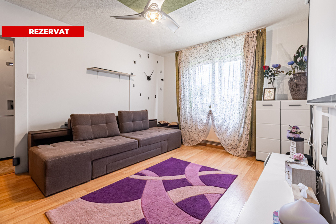 REZERVAT - Vânzare apartament cu 2 camere, semidecomandat, zona Florilor