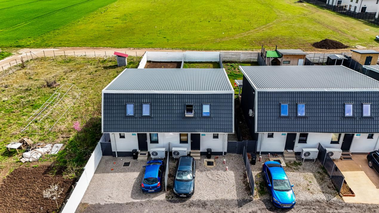 Vânzare casă 4 camere, 2 băi, Cartier Izvor