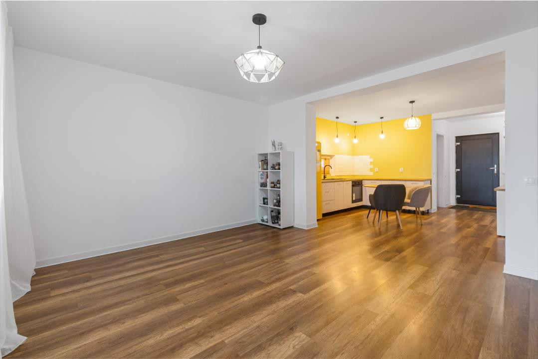 Vânzare casă 4 camere, 2 băi, Cartier Izvor