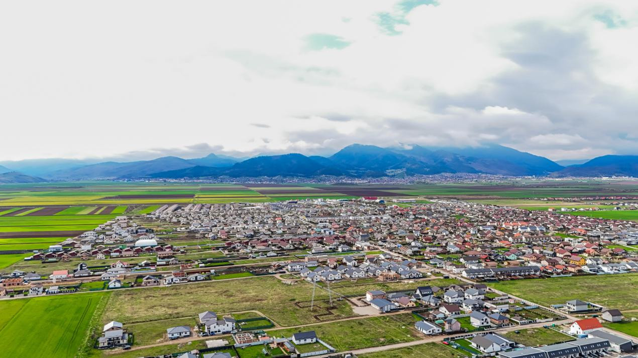 Vânzare casă 4 camere, 2 băi, Cartier Izvor