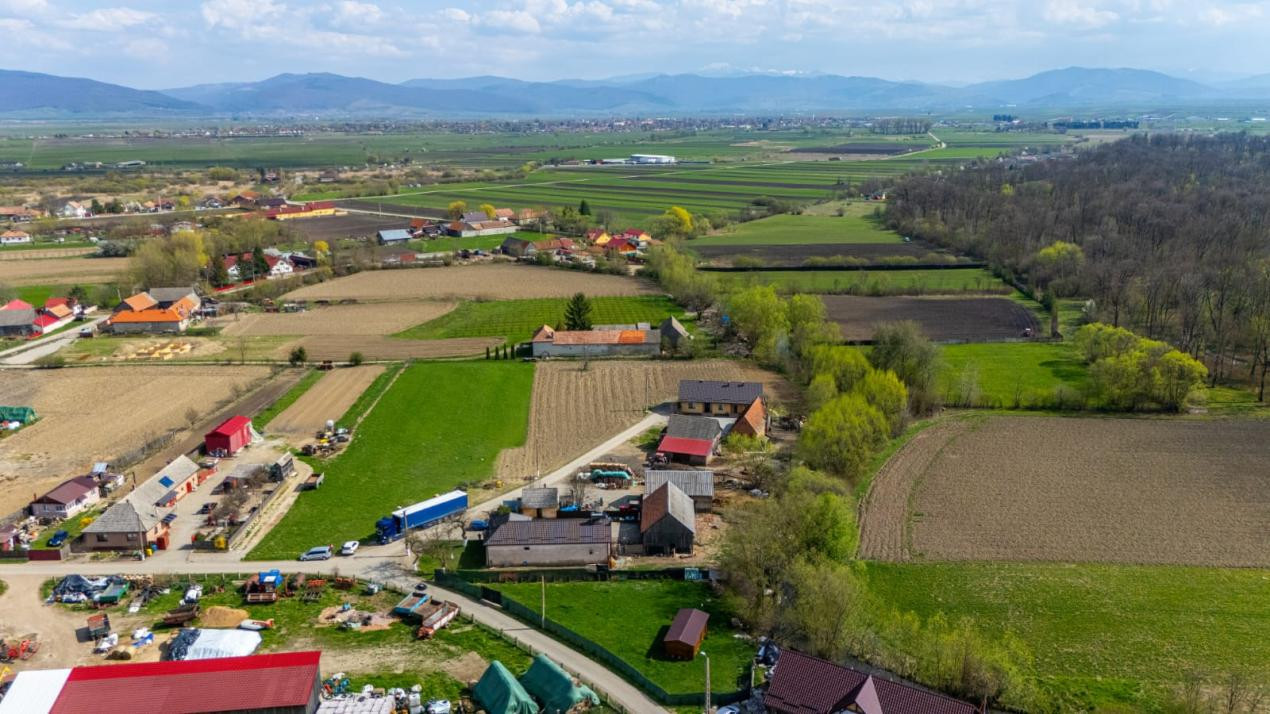 Teren intravilan - Lunca Calnicului