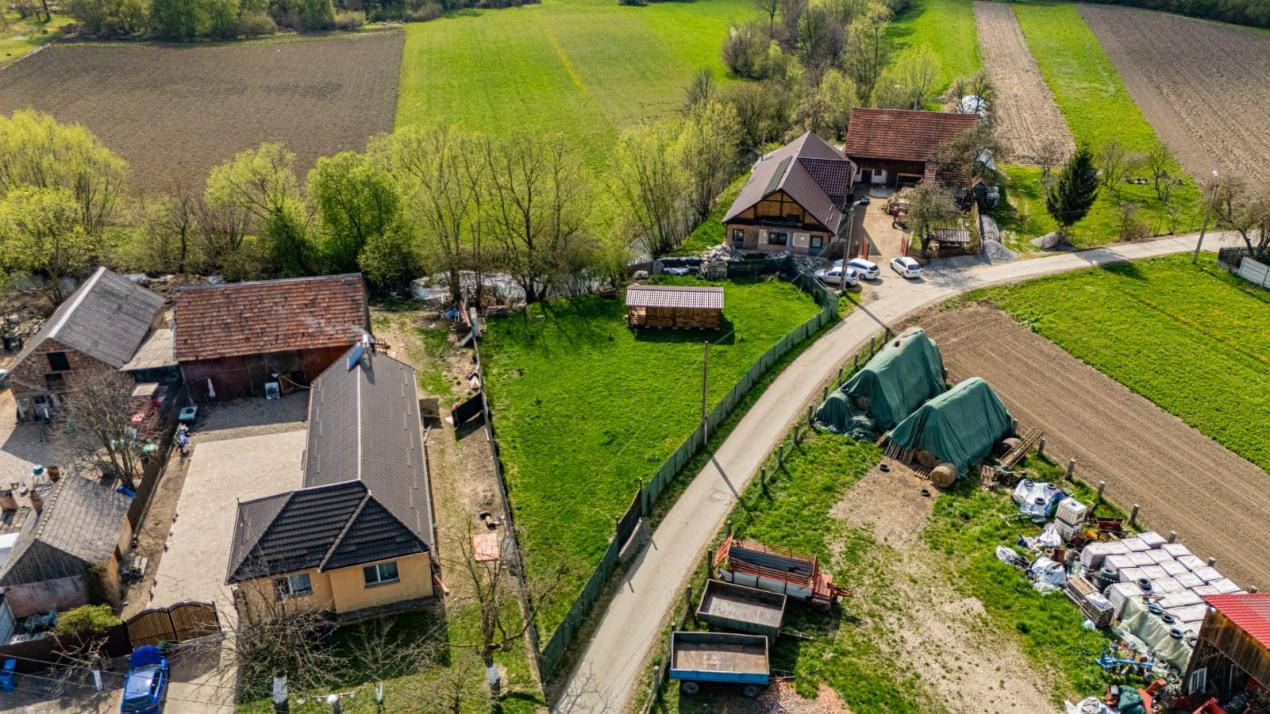 Teren intravilan - Lunca Calnicului