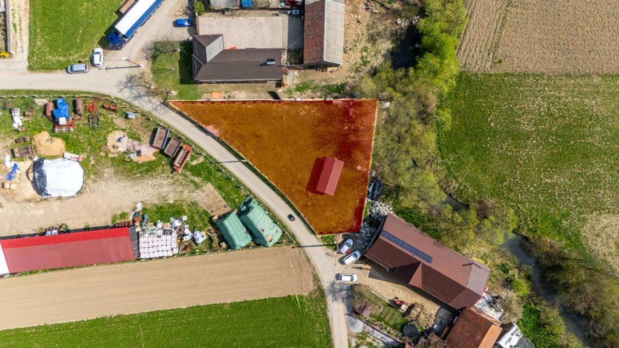 Teren intravilan - Lunca Calnicului