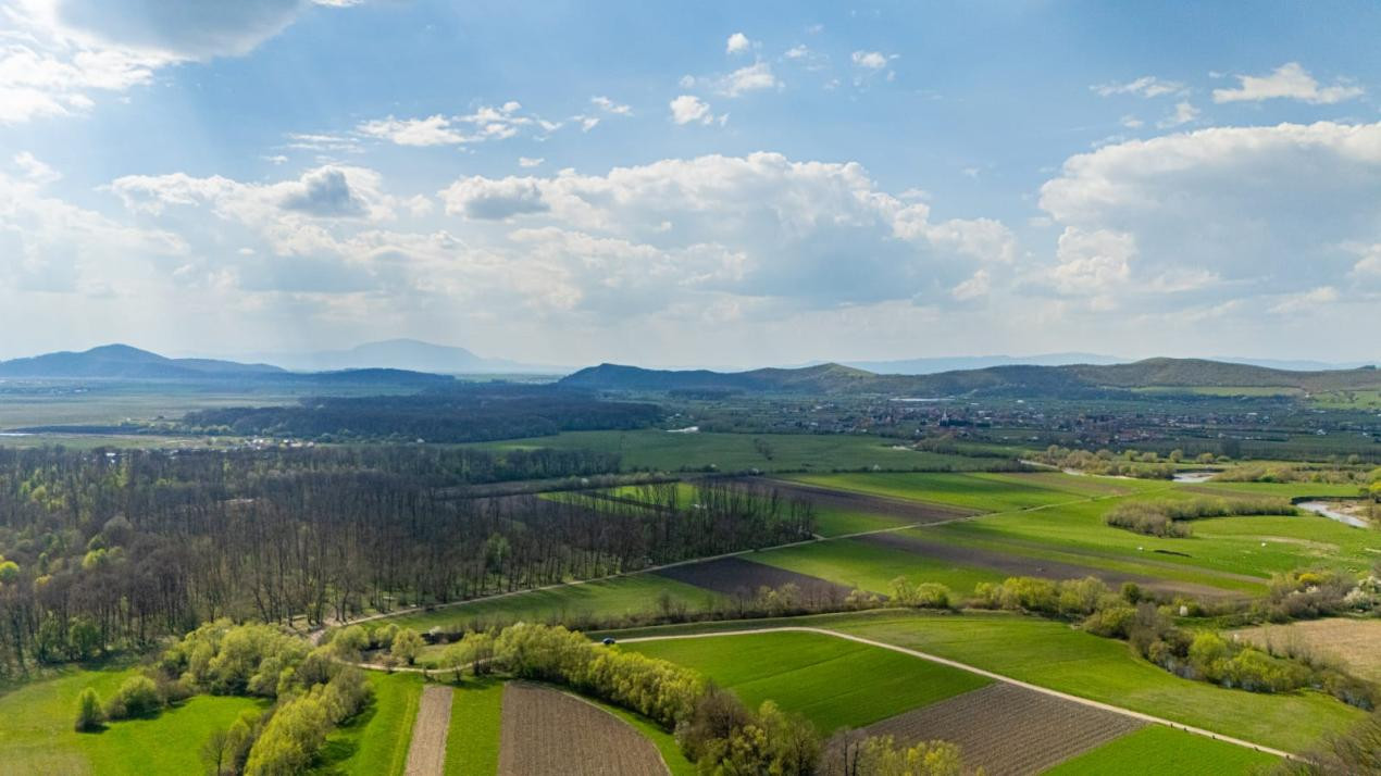 Teren intravilan - Lunca Calnicului