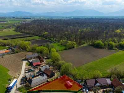 Teren intravilan - Lunca Calnicului