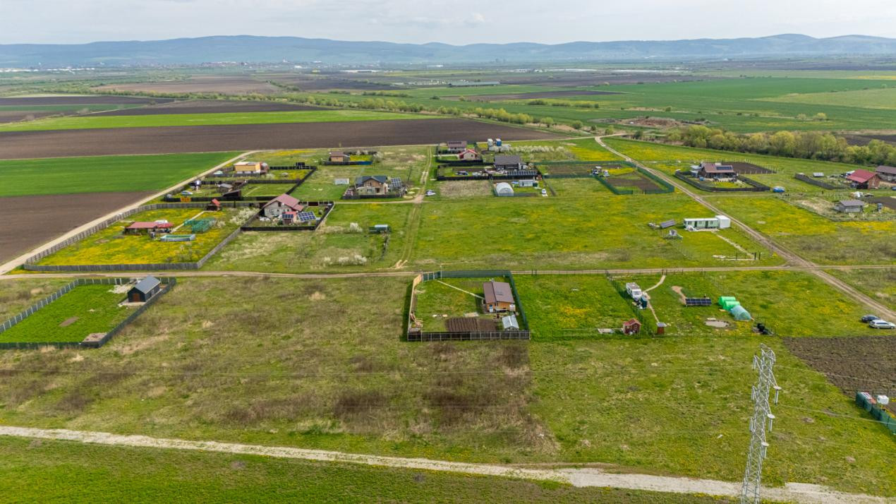 Teren intravilan de vanzare - Halchiu