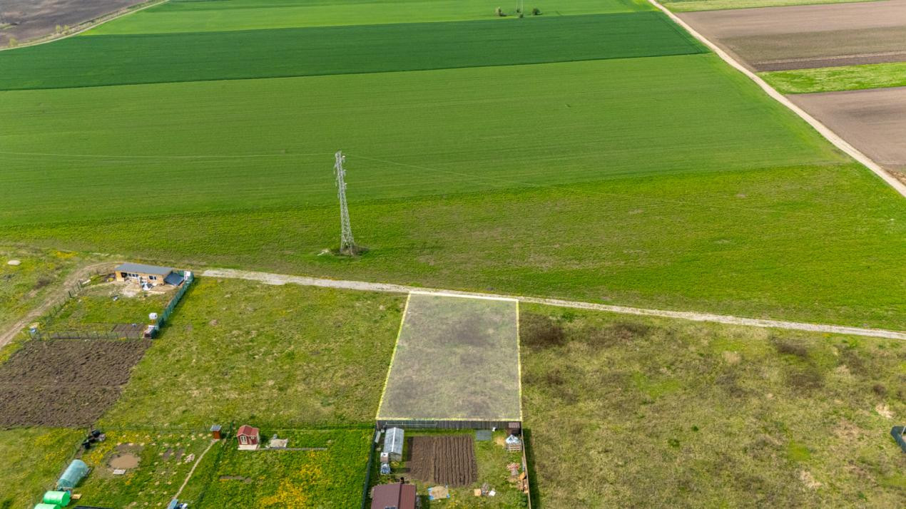 Teren intravilan de vanzare - Halchiu