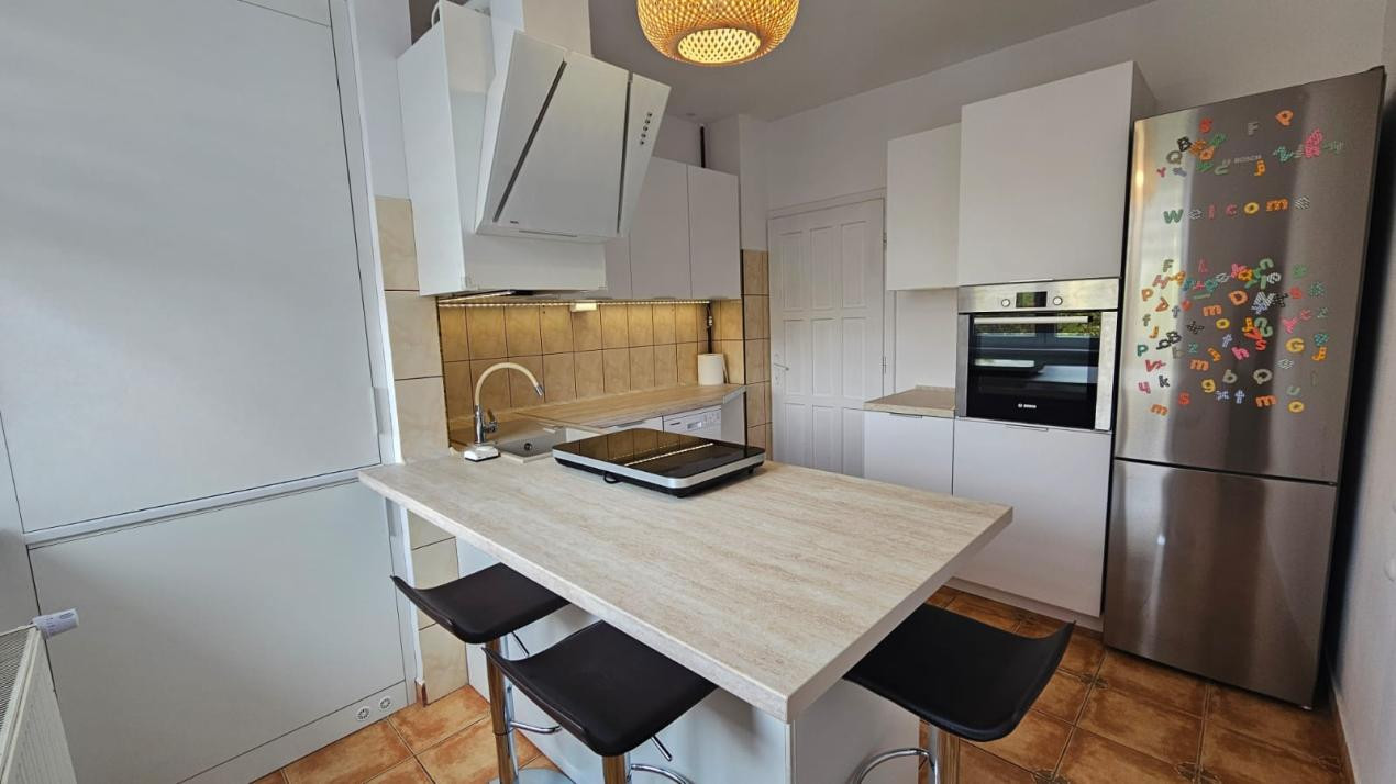 Apartament la casa 4 camere de închiriat – la 5 minute de Parcul Sub Arini