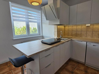 Apartament la casa 4 camere de închiriat – la 5 minute de Parcul Sub Arini