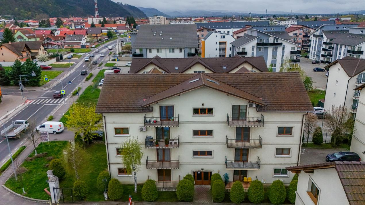 Vânzare apartament cu 3 camere, 80 mp - Cartierul Toamnei, Râșnov
