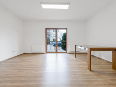 Vânzare apartament cu 3 camere, 80 mp - Cartierul Toamnei, Râșnov