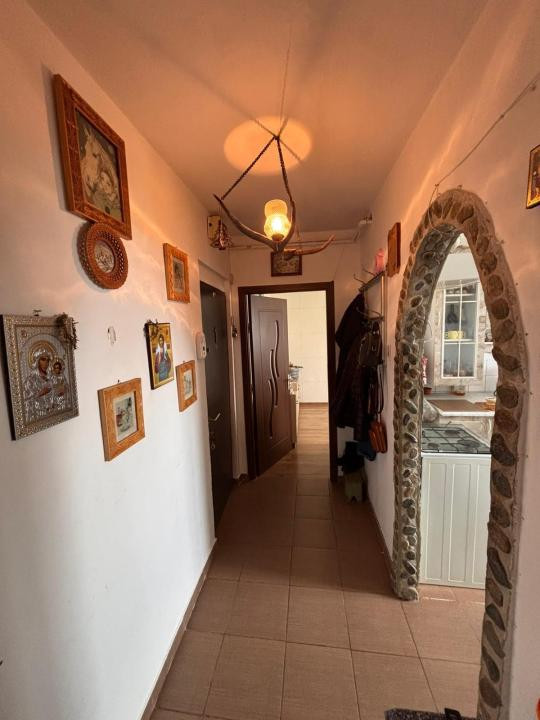 Apartament 3 camere de vanzare - Victoria, Brasov