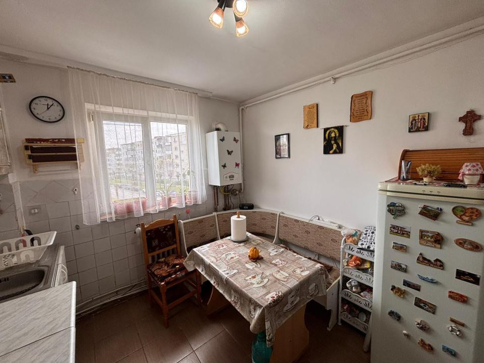 Apartament 3 camere de vanzare - Victoria, Brasov