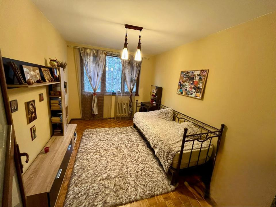 Apartament 2 camere decomandat, etaj 1 – Calea București | Mobilat și utilat