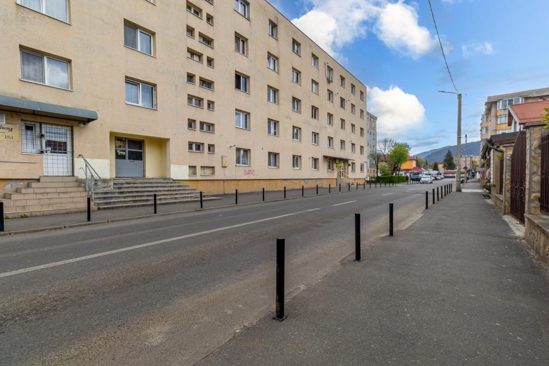 Camera de cămin tip garsoniera lângă Piață Tractorul 