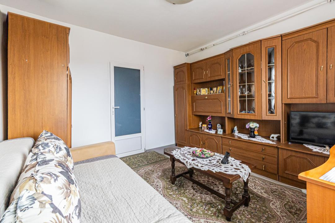 Camera de cămin tip garsoniera lângă Piață Tractorul 