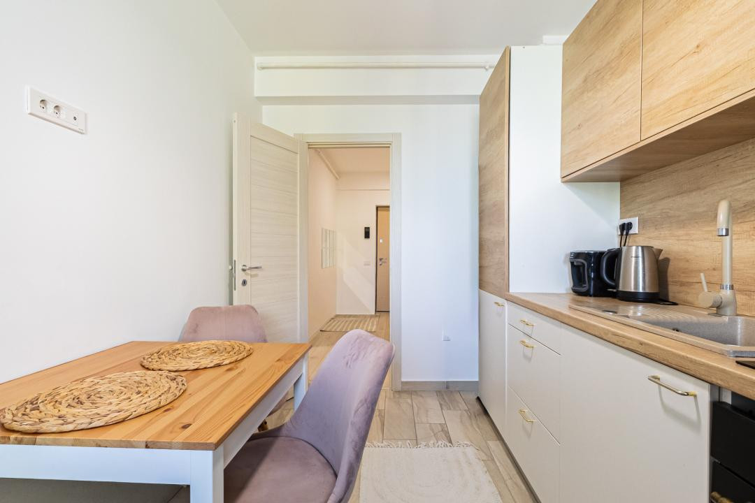 Garsonieră modernă în Tractorul | Investiție cu Randament 5.5% 