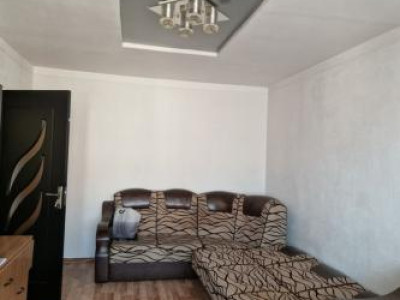 Apartament cu 2 camere decomandate, langa Palas, cu priveliste!