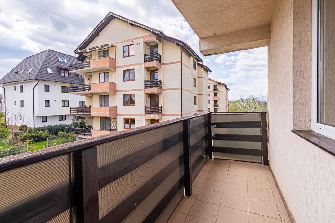 Apartament modern- 2 camere, etaj 1-decomandat, loc de parcare - Tractorul 