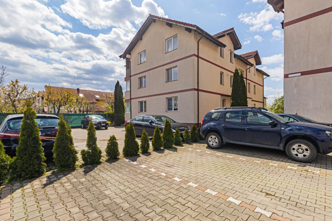 Apartament modern- 2 camere, etaj 1-decomandat, loc de parcare - Tractorul 