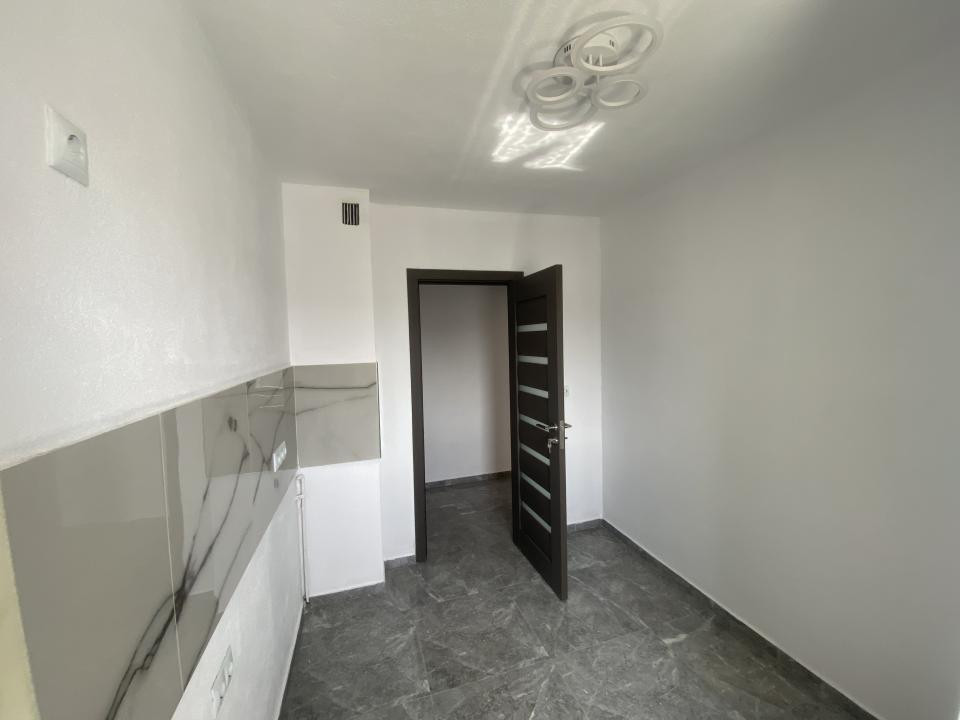 Apartament 2 camere renovat balcon 75000€ Ideal Locuinta - Investitie