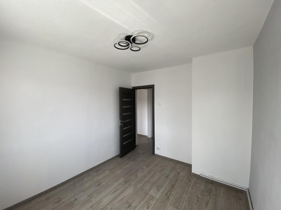 Apartament 2 camere renovat balcon 75000€ Ideal Locuinta - Investitie