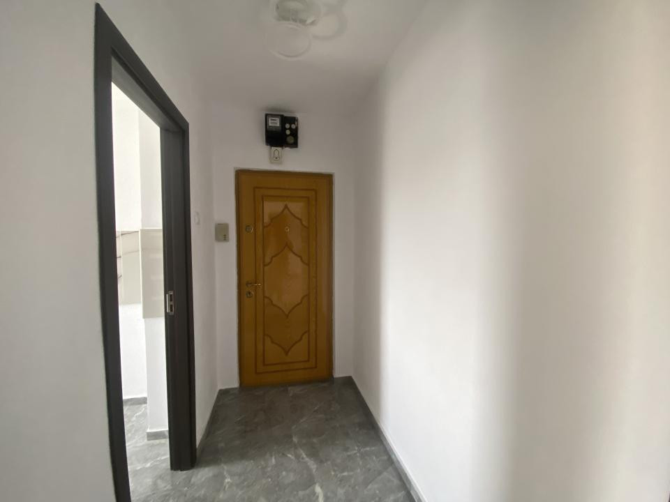 Apartament 2 camere renovat balcon 75000€ Ideal Locuinta - Investitie