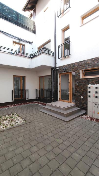 Apartament  de vanzare cu 4 camere Arhitectilor