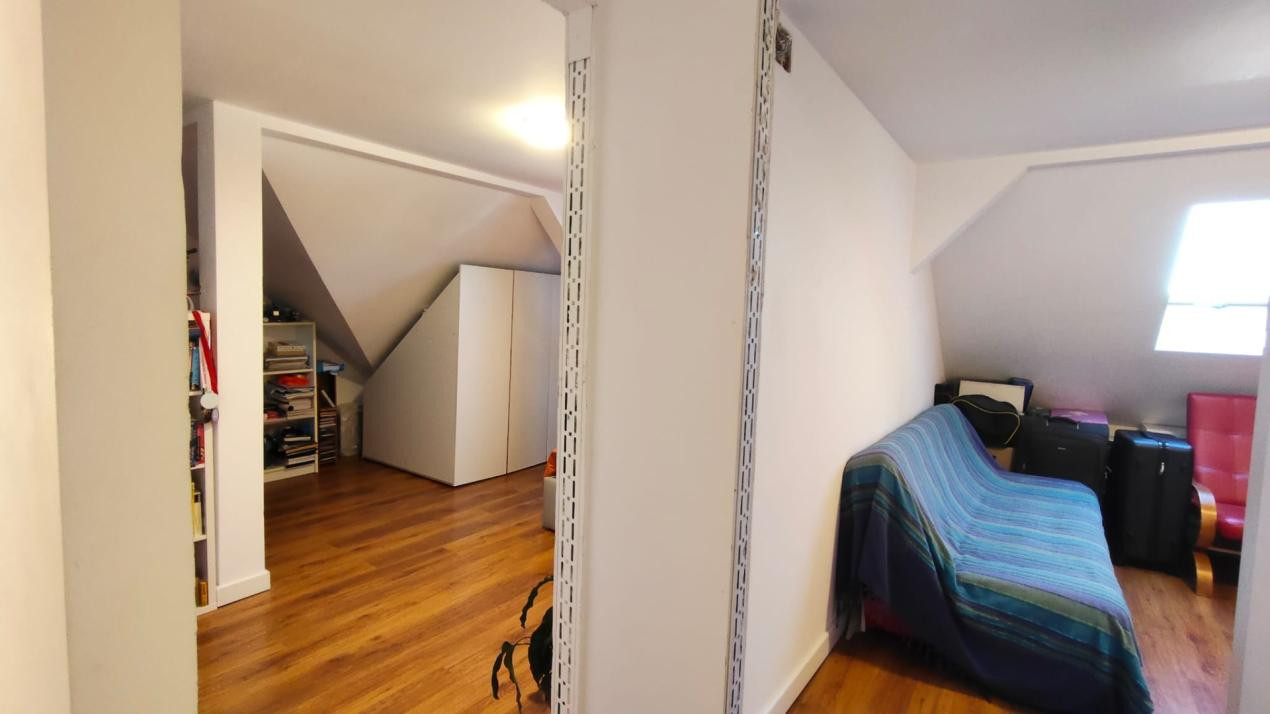 Apartament  de vanzare cu 4 camere Arhitectilor