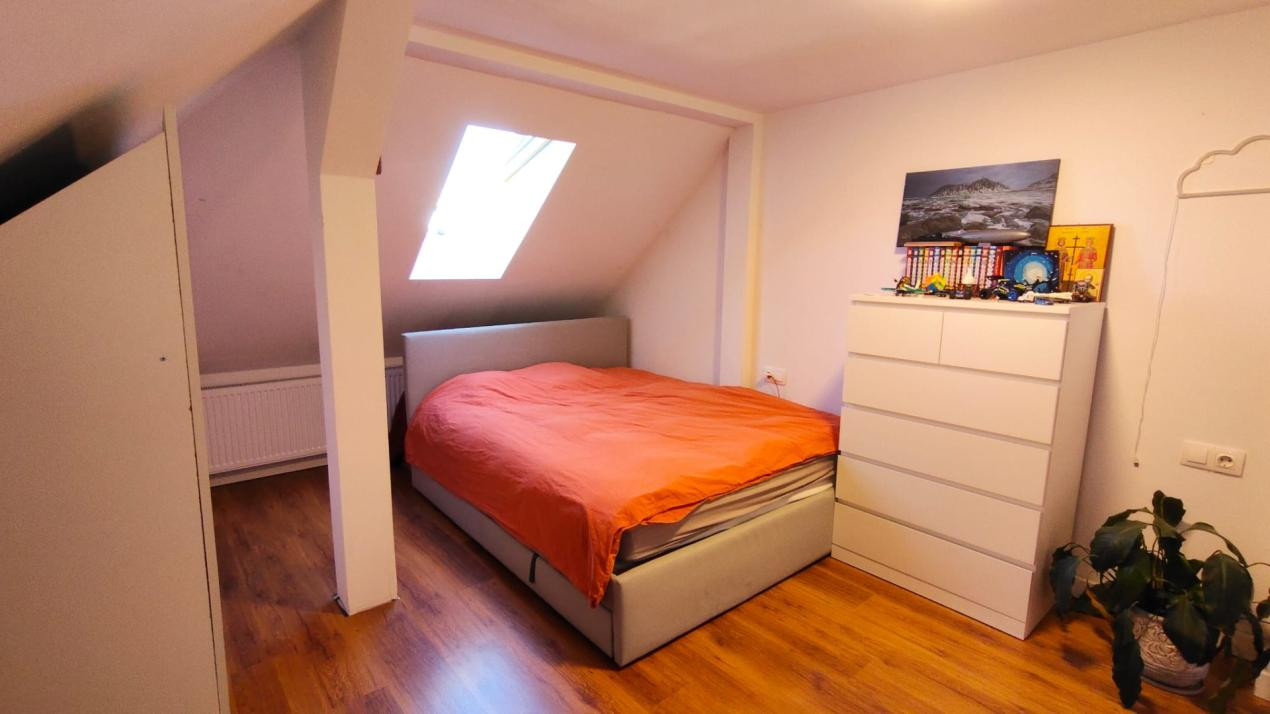 Apartament  de vanzare cu 4 camere Arhitectilor