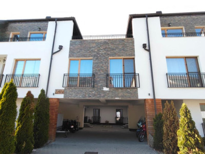 Apartament  de vanzare cu 4 camere Arhitectilor