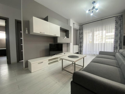 Apartament modert si spatios 3 camere de inchiriat cu balcon - terasa