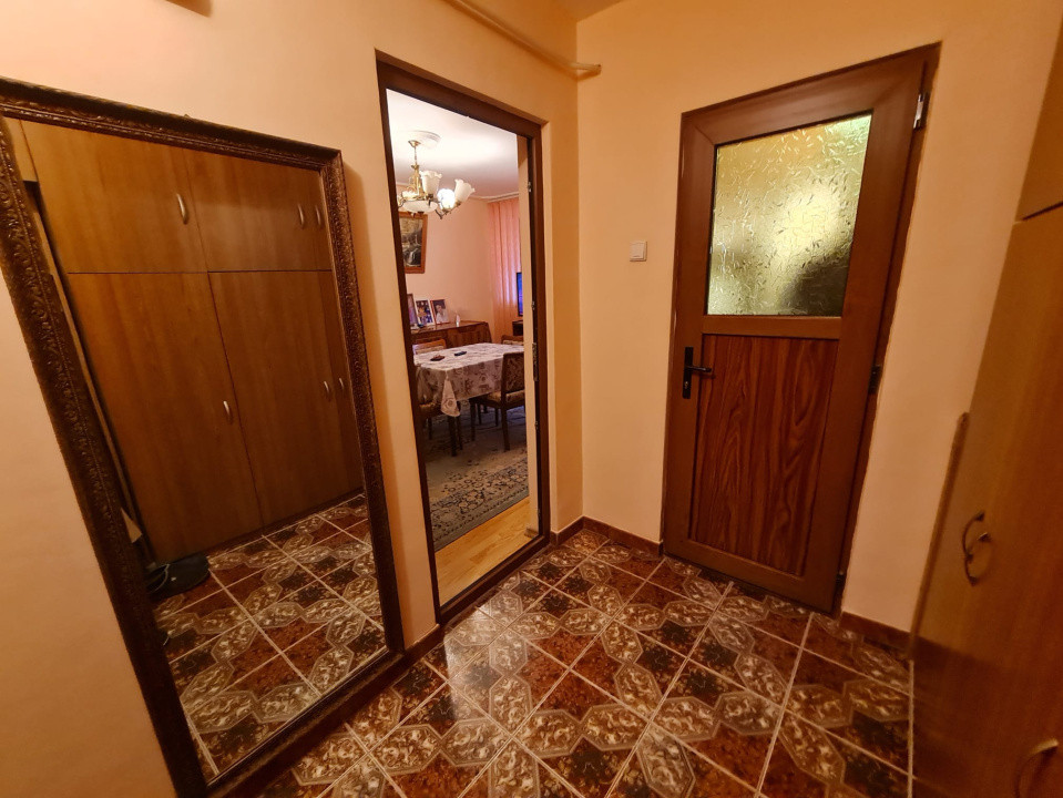 Apartament cu 2 camere semidecomandat renovat, in Tatarasi, cu 2 camere!