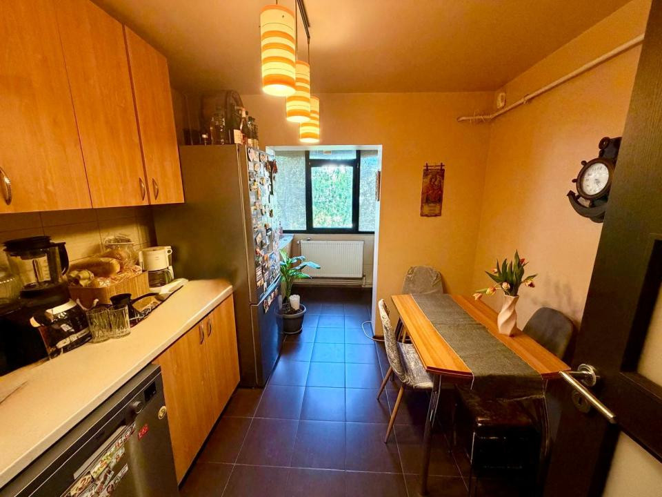 Apartament decomandat 3 camere  | Etaj 2 | Complet mobilat & utilat 