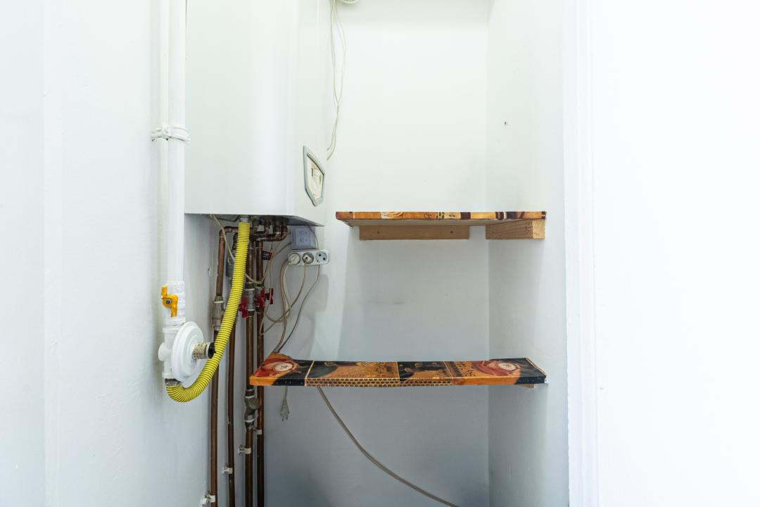 Apartament cu doua camere mobilat-utilat,  cu priveliste catre munte