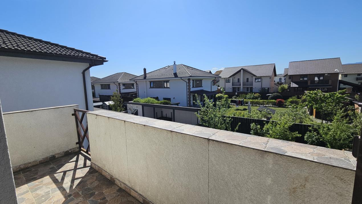 Duplex 4 camere cu teren generos gradina si carport Cartierul Arhitectilor