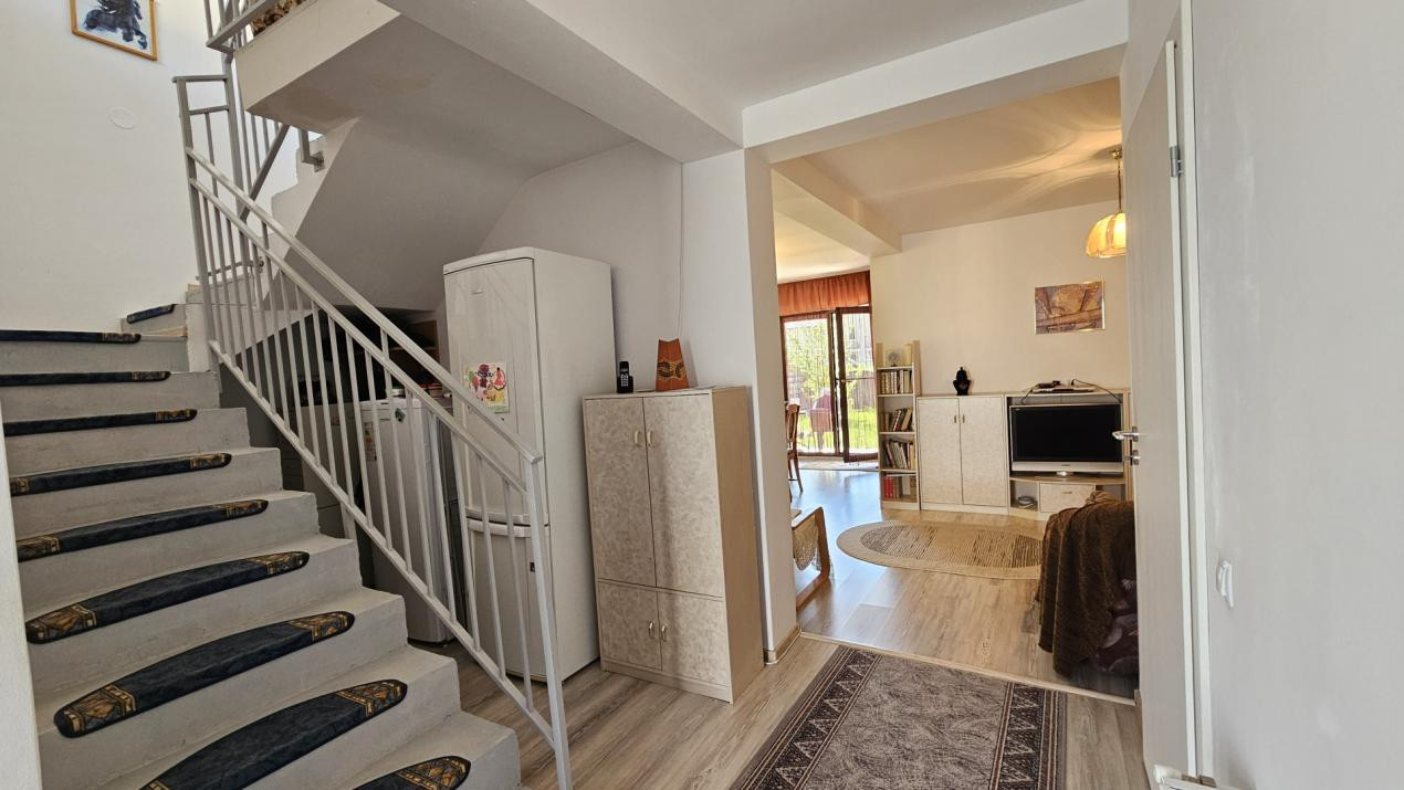 Duplex 4 camere cu teren generos gradina si carport Cartierul Arhitectilor