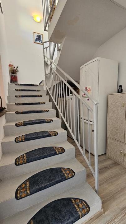 Duplex 4 camere cu teren generos gradina si carport Cartierul Arhitectilor