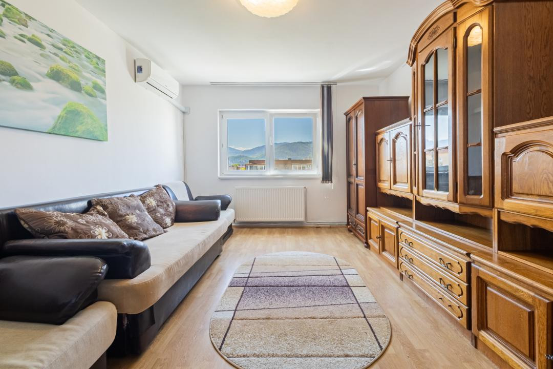 Apartament 2 camere, decomandat, Tractorul, priveliste deosebita – 0% comision