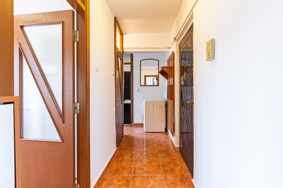 Apartament 2 camere, decomandat, Tractorul, priveliste deosebita – 0% comision