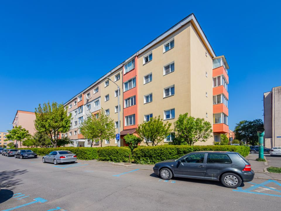 Apartament 2 camere, decomandat, Tractorul, priveliste deosebita – 0% comision